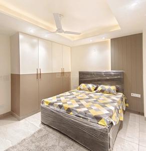Bedroom Image of 1200 Sq.ft 3 BHK Builder Floor for rent in Rajouri Garden New Delhi for Rs. 55000