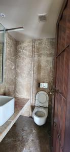Bathroom Image of 4230 Sq.ft 5 BHK Apartment / Flat for sale in Supreme Epitome, Chembur Mumbai for Rs. 140000000