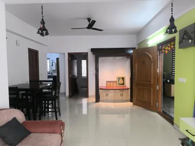 Living Room Image of 1050 Sq.ft 2 BHK Apartment / Flat for rent in Eshwari Oak Dale, JP Nagar Bengaluru for Rs. 34000
