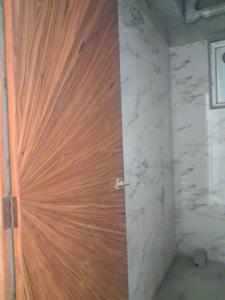Common Bathroom Image of 1400 Sq.ft 3 BHK Apartment / Flat for sale in DM Infra, Sector 104 Noida for Rs. 6500000