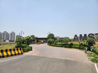 Image of 2250 Sq.ft Residential Plot / Land for sale in BPTP Amstoria , Sector 102, Gurgaon for Rs. 83000000