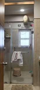 Bathroom Image of 3250 Sq.ft 4 BHK Apartment / Flat for rent in Adani La Marina, Shantigram Ahmedabad for Rs. 150000