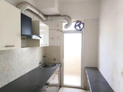 Kitchen Image of 900 Sq.ft 2 BHK Apartment / Flat for sale in Signature Global The Millennia I, Sector 37D Gurgaon for Rs. 7100000