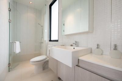 Bathroom Image of 8500 Sq.ft 9 BHK Apartment / Flat for sale in Raiaskaran, Andheri West Mumbai for Rs. 300000000