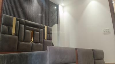 Bedroom Image of 1395 Sq.ft 3 BHK Builder Floor for sale in Surajmal Vihar New Delhi for Rs. 32500000