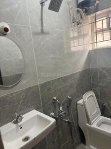 Bathroom Image of 5000 Sq.ft 1 BHK Independent House for rent in Byrathi Bengaluru for Rs. 18000