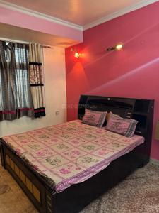 Bedroom Image of 3000 Sq.ft 4 BHK Penthouse for rent in Mahagun Mansion Phase 1 and 2, Indirapuram Ghaziabad for Rs. 42000