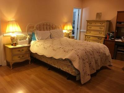Bedroom Image of 8500 Sq.ft 9 BHK Apartment / Flat for sale in Raiaskaran, Andheri West Mumbai for Rs. 300000000
