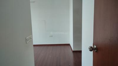 Bedroom Image of 1350 Sq.ft 2.5 BHK Apartment / Flat for sale in Amanora Neo Towers, Hadapsar Pune for Rs. 19000000