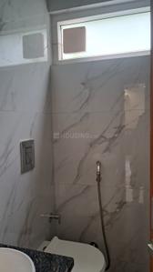 Bathroom Image of 1250 Sq.ft 2 BHK Apartment / Flat for rent in DDA Flats Sarita Vihar, Sarita Vihar New Delhi for Rs. 34000