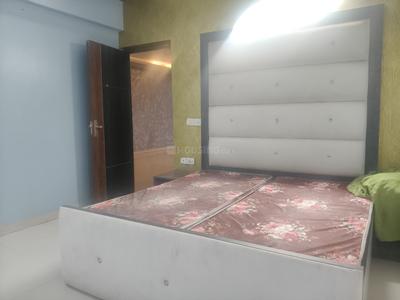 Bedroom Image of 1800 Sq.ft 3 BHK Builder Floor for rent in Paramount Golfforeste Villas, Surajpur Greater Noida for Rs. 30000