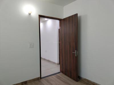 Bedroom Image of 525 Sq.ft 1 BHK Builder Floor for sale in Uniwest Arcade Homes, Sector 102 Noida for Rs. 3450000
