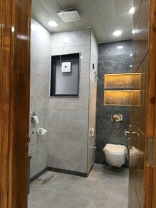 Common Bathroom Image of 2450 Sq.ft 4 BHK Builder Floor for sale in Vaishali Ghaziabad for Rs. 34800001