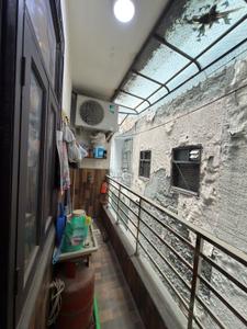 Balcony Image of 900 Sq.ft 2 BHK Builder Floor for rent in Dwarka Mor New Delhi for Rs. 23000