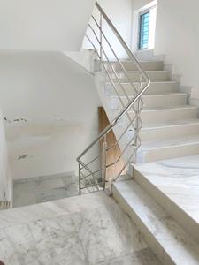 Staircase Image of 1625 Sq.ft 4 BHK Apartment / Flat for sale in Joka Kolkata for Rs. 8000000