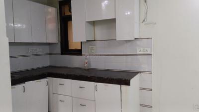 Kitchen Image of 630 Sq.ft 2 BHK Builder Floor for rent in Govindpuri New Delhi for Rs. 20000