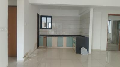Kitchen Image of 1800 Sq.ft 3 BHK Apartment / Flat for rent in Lilleria Oakwoods, Vadsar Vadodara for Rs. 25000