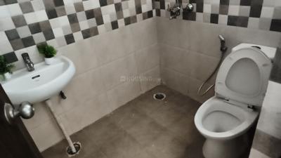 Image of 1336 Sq.ft 2.5 BHK Apartment / Flat for rent in Renowned Lotus Srishti, Crossings Republik, Ghaziabad for Rs. 20000