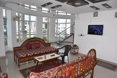 Hall Image of 3070 Sq.ft 4 BHK Apartment / Flat for sale in Omaxe Heights , Gomti Nagar Lucknow for Rs. 24000000
