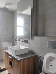 Common Bathroom Image of 950 Sq.ft 2 BHK Builder Floor for rent in Sector 42 Gurgaon for Rs. 52500