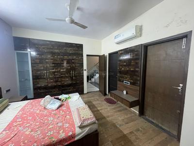 Bedroom Image of 3000 Sq.ft 4 BHK Villa for sale in AL Aamrakunj Lakeview Bungalows, Chandkheda Ahmedabad for Rs. 22000000