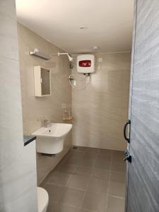 Bathroom Image of 450 Sq.ft 1 BHK Apartment / Flat for rent in Katpadi Vellore for Rs. 14000