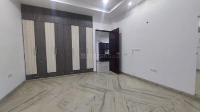 Bedroom Image of 3500 Sq.ft 3 BHK Builder Floor for rent in Sector 108 Noida for Rs. 60000