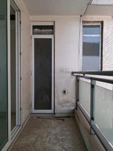 Dining Area Image of 2500 Sq.ft 3 BHK Apartment / Flat for sale in Mahagun Mezzaria, Sector 78 Noida for Rs. 41000000