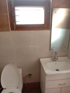 Bathroom Image of 1150 Sq.ft 2 BHK Builder Floor for rent in Shivalik Homes, Sector 127 Mohali for Rs. 12000