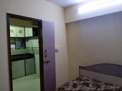 Bedroom Image of 650 Sq.ft 1 BHK Apartment / Flat for rent in Prathamesh Apartments, Prabhadevi Mumbai for Rs. 75000