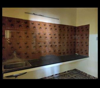 Kitchen Image of 410 Sq.ft 1 BHK Independent House for rent in Porur Chennai for Rs. 13000