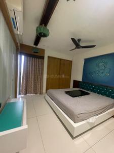 Bedroom Image of 1700 Sq.ft 4 BHK Apartment / Flat for rent in Shilpan Builders Icon, Yogi Nagar Rajkot for Rs. 70000