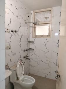 Common Bathroom Image of 1700 Sq.ft 3 BHK Apartment / Flat for sale in Sector 23 Dwarka New Delhi for Rs. 26000000