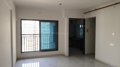 Living Room Image of 809 Sq.ft 3 BHK Apartment / Flat for rent in Kaveri Heights, Ghatkopar East Mumbai for Rs. 80000