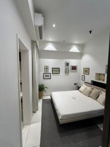 Bedroom Image of 968 Sq.ft 3 BHK Apartment / Flat for rent in Shilp Serene, Shilaj Ahmedabad for Rs. 34000