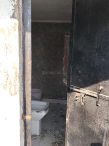 Bathroom Image of 650 Sq.ft 1 RK Independent House for rent in Kalkaji New Delhi for Rs. 16000