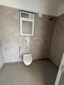 Bathroom Image of 758 Sq.ft 2 BHK Apartment / Flat for sale in Monte South, Byculla Mumbai for Rs. 32500000