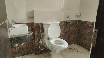 Image of 1000 Sq.ft 2 BHK Apartment / Flat for rent in Sikka Karnam Greens, Sector 143B, Noida for Rs. 25000