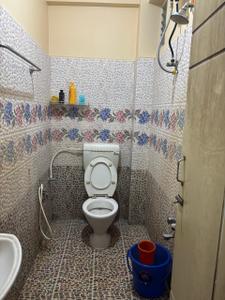 Bathroom Image of 1250 Sq.ft 3 BHK Builder Floor for rent in Kolathur Chennai for Rs. 30000
