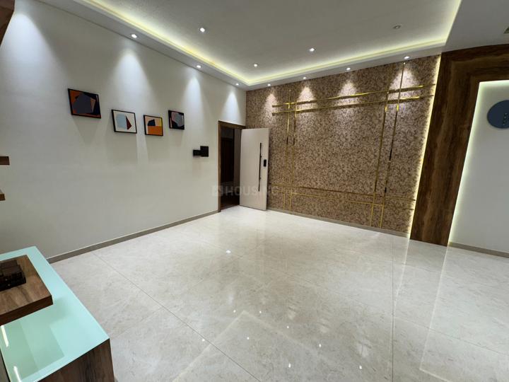 Aristone The Hyde Park Main Image 1