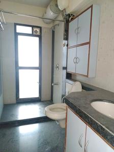 Common Bathroom Image of 1050 Sq.ft 3 BHK Apartment / Flat for sale in Kalpataru Estate, Andheri East Mumbai for Rs. 42500000