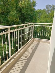 Balcony Image of 1700 Sq.ft 4 BHK Apartment / Flat for sale in Alaknanda New Delhi for Rs. 47500000