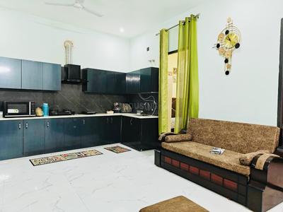 Bedroom Image of 1450 Sq.ft 2 BHK Builder Floor for rent in Mussoorie Road Dehradun for Rs. 40000