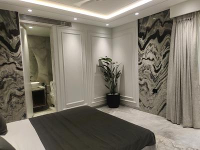 Bedroom Image of 2200 Sq.ft 4 BHK Apartment / Flat for sale in Vile Parle West Mumbai for Rs. 100000000