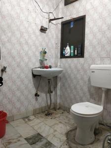Common Bathroom Image of 675 Sq.ft 2 BHK Builder Floor for rent in Hari Nagar New Delhi for Rs. 18000