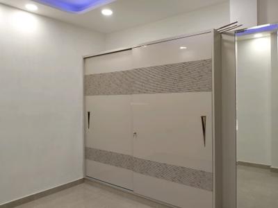 Bedroom Image of 1100 Sq.ft 3 BHK Builder Floor for sale in Shalimar Bagh New Delhi for Rs. 15500000