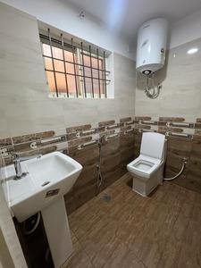 Bathroom Image of 800 Sq.ft 2 BHK Apartment / Flat for rent in Narayanapura Bengaluru for Rs. 24000