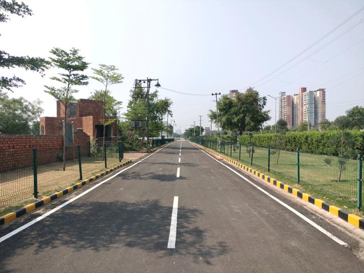Sector 76 Main Image 1