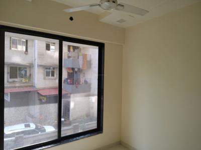 Bedroom Image of 800 Sq.ft 2 BHK Apartment / Flat for rent in Kalpataru Paramount, Thane West Thane for Rs. 46000
