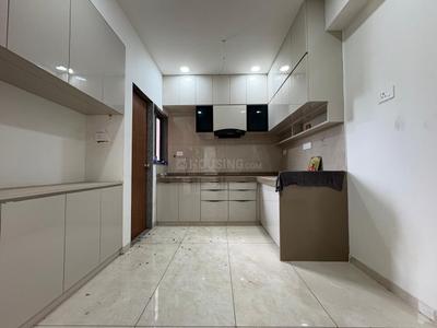Kitchen Image of 1720 Sq.ft 3 BHK Apartment / Flat for rent in Samanvay South Park, New Alkapuri Vadodara for Rs. 25000